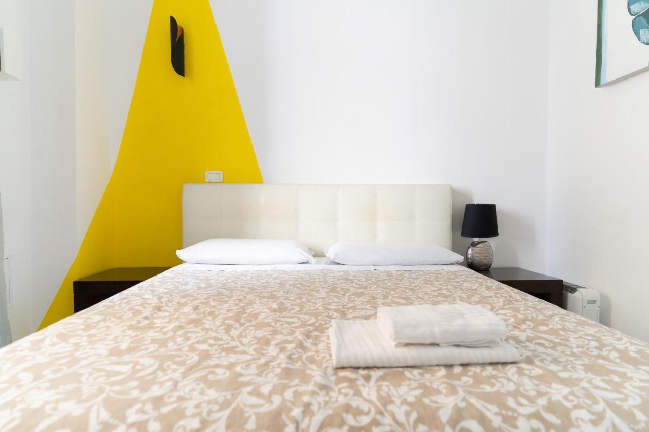 Romafullhouse Guesthouse Extérieur photo