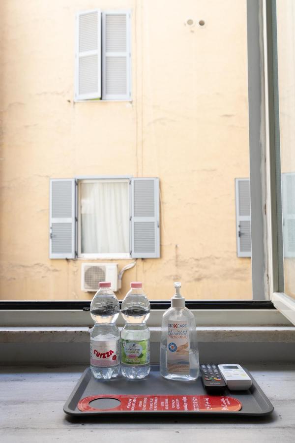 Romafullhouse Guesthouse Extérieur photo